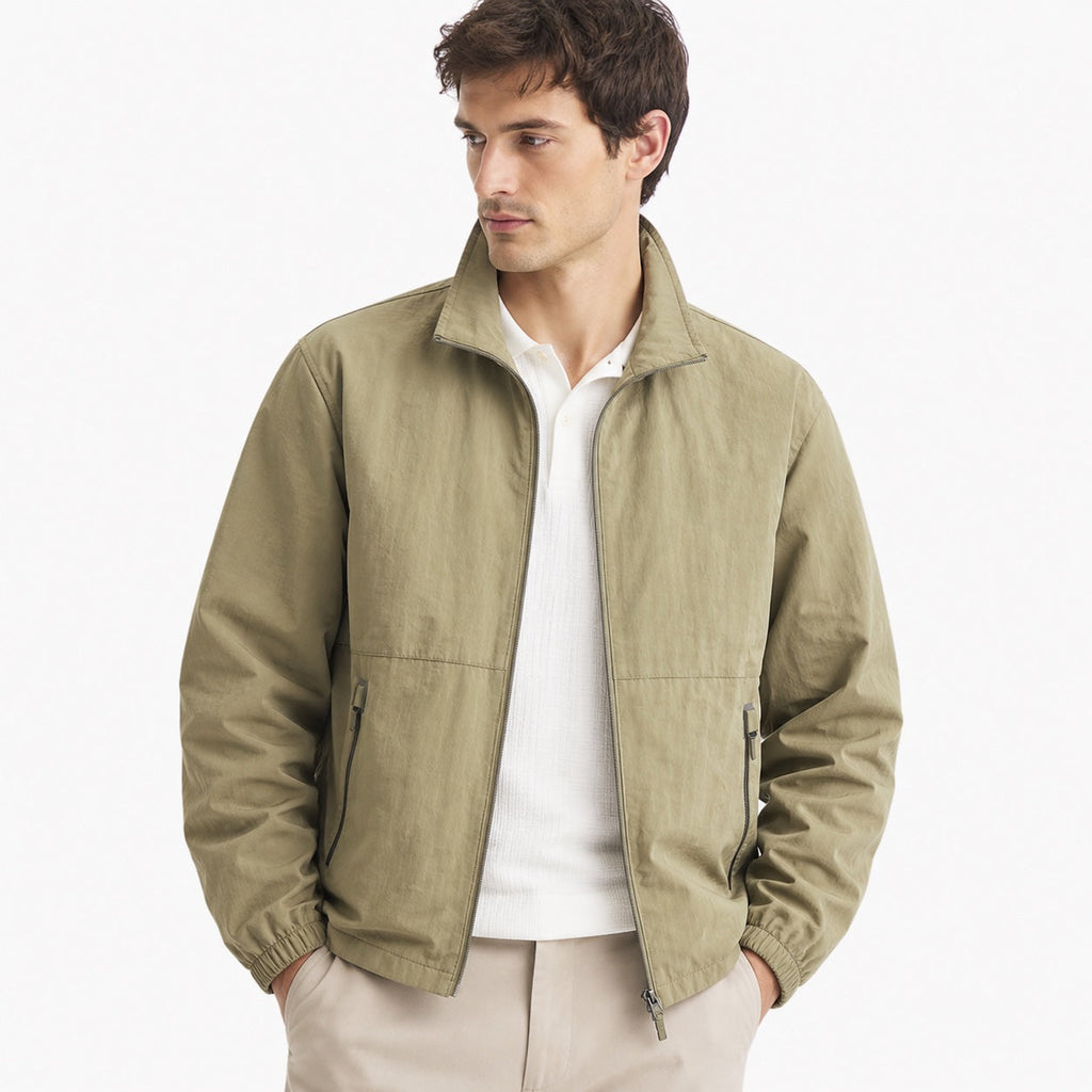 Men's plain windbreaker jacket with stand collar, full zip and zipped pockets