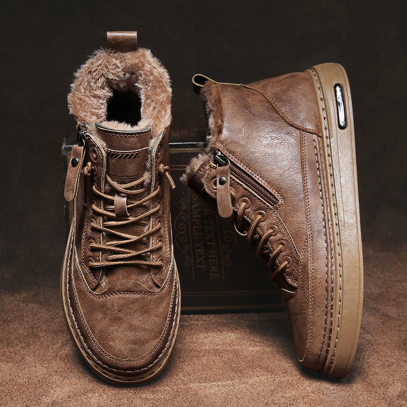 Men's lace-up ankle boots with padded lined collar
