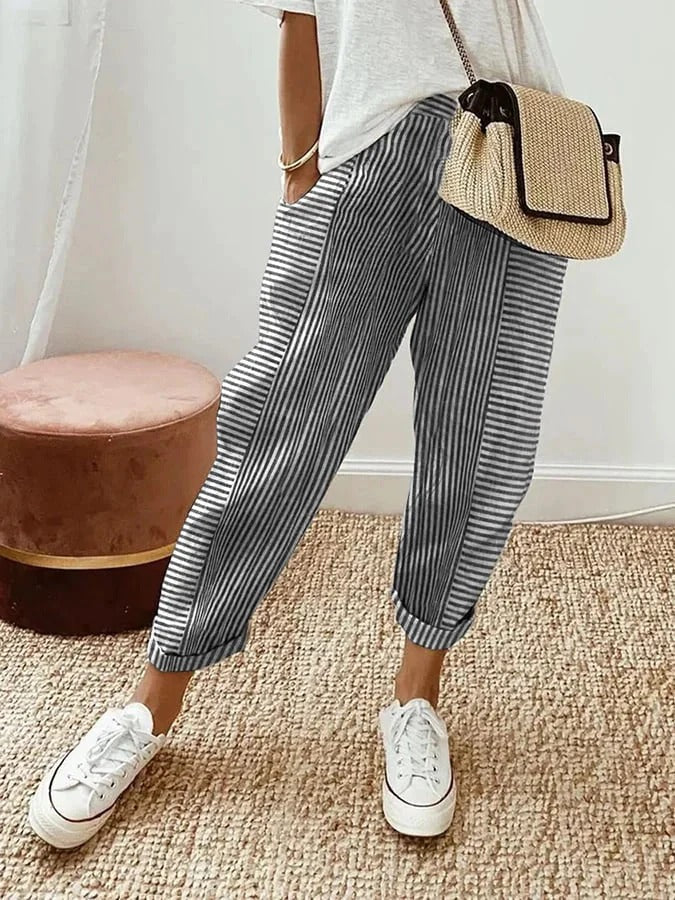 Women's cropped striped trousers with elastic waist and cuffed hems
