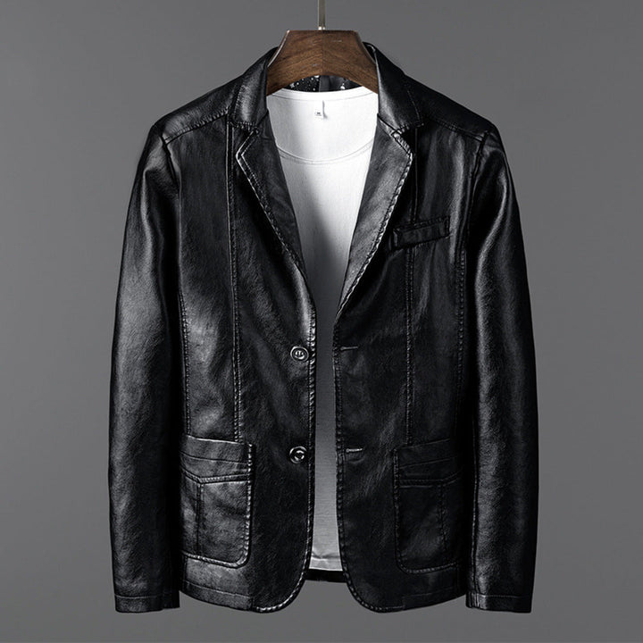 Men's structured blazer jacket with notched lapels, long sleeves and front patch pockets