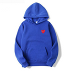 blauer_hoodie_herzstickerei_vorne_crystalli4295
