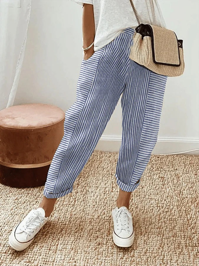 Women's cropped striped trousers with elastic waist and cuffed hems