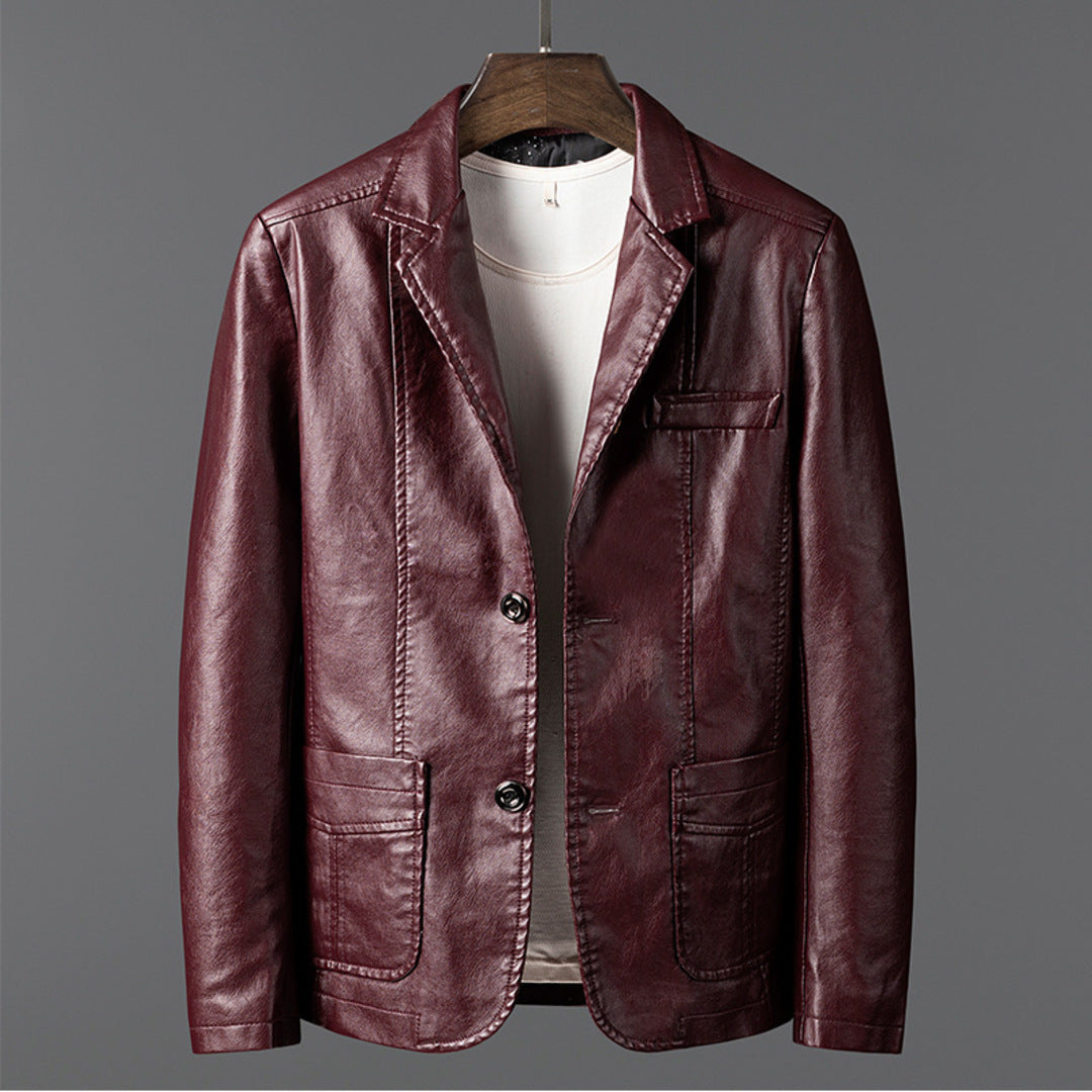 Men's structured blazer jacket with notched lapels, long sleeves and front patch pockets