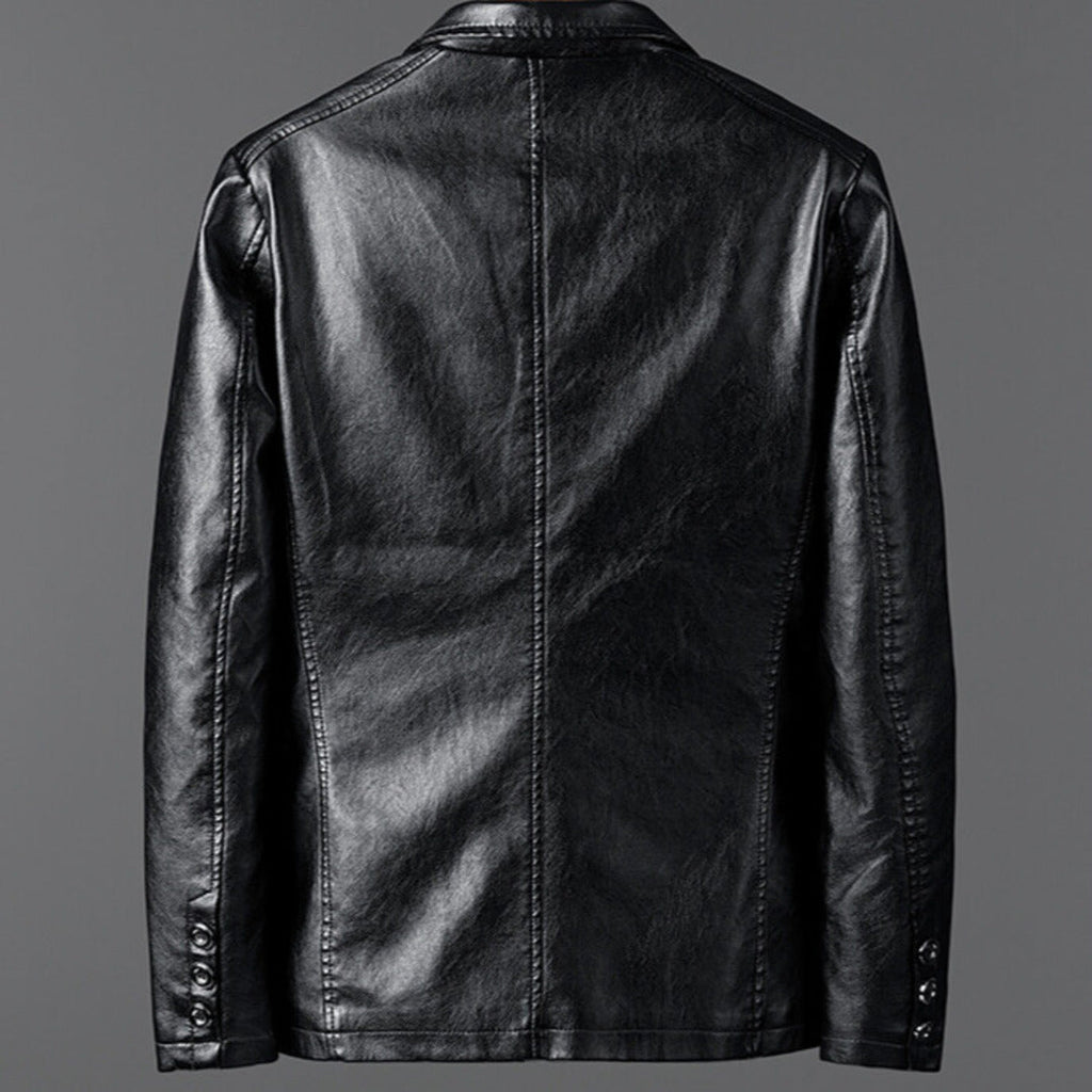 Men's structured blazer jacket with notched lapels, long sleeves and front patch pockets