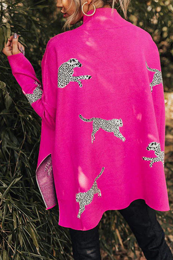Women's relaxed leopard print sweatshirt with side slits