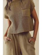 Women's ribbed knit short-sleeve top with chest pocket
