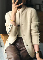 cardigan-cachemire-femme-coupe-ajustee-col-montant-boutons-chaleur-et-style-women-4