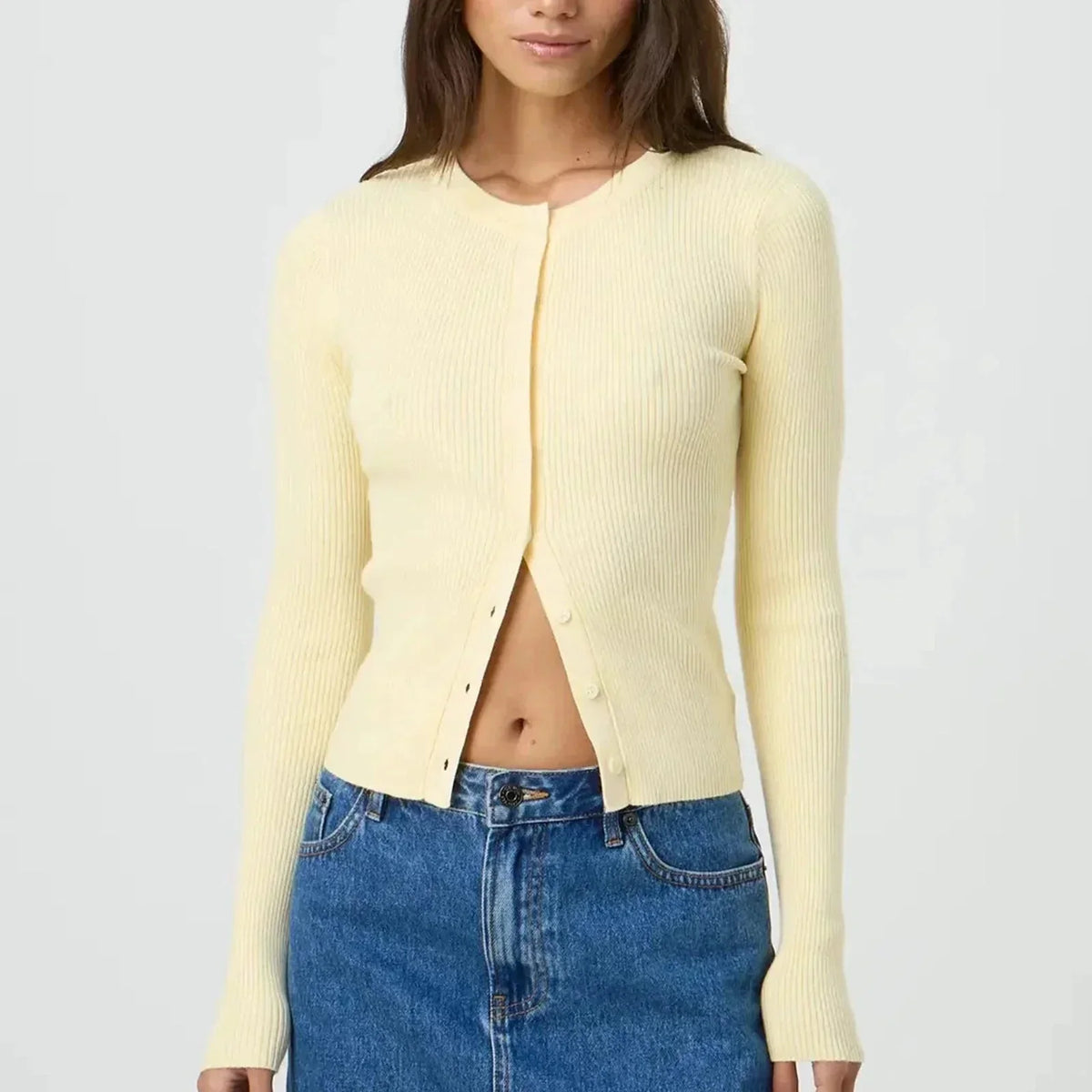 Women's fitted ribbed cardigan with crew neckline and long sleeves