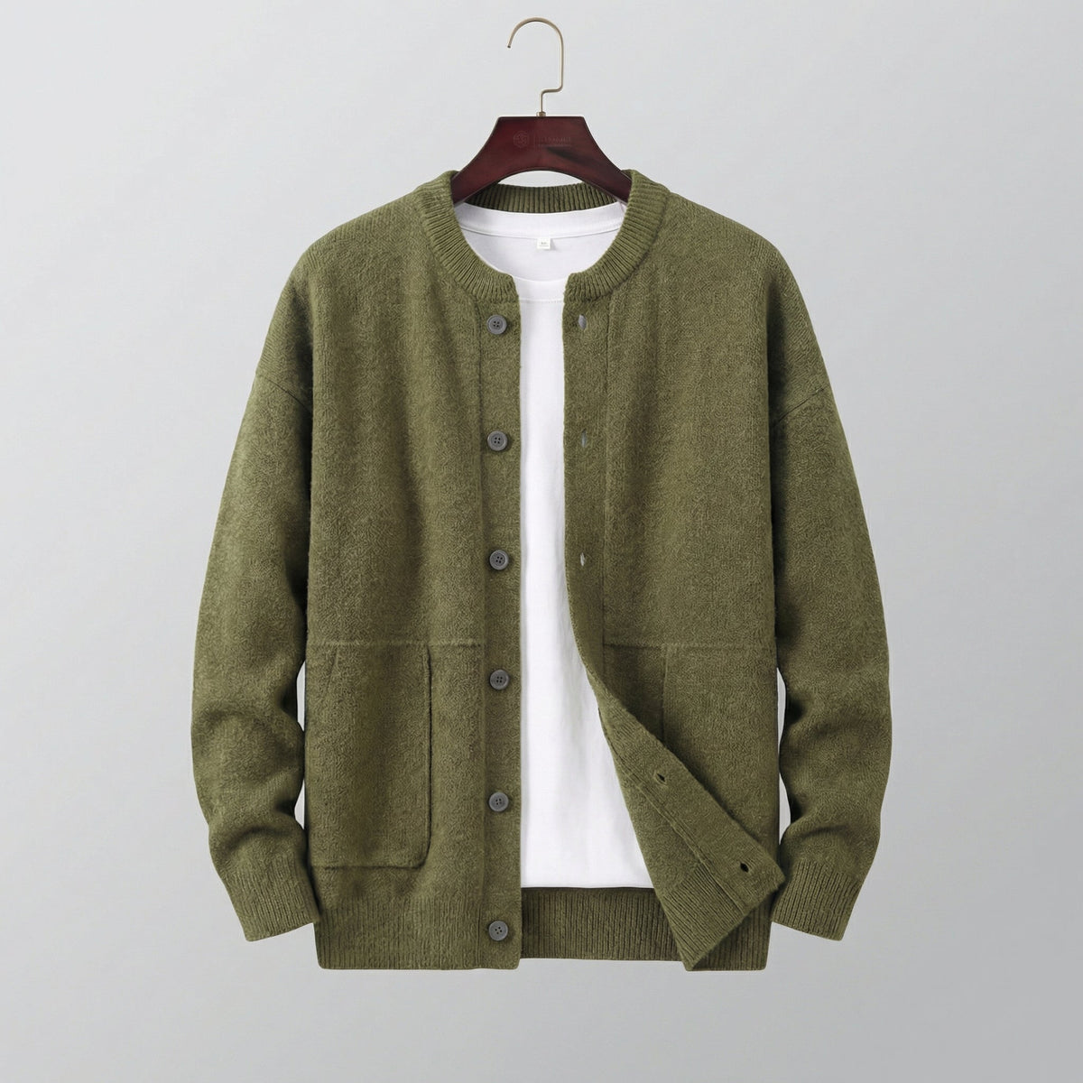 Men's textured button cardigan with crew neck, long sleeves and two front pockets