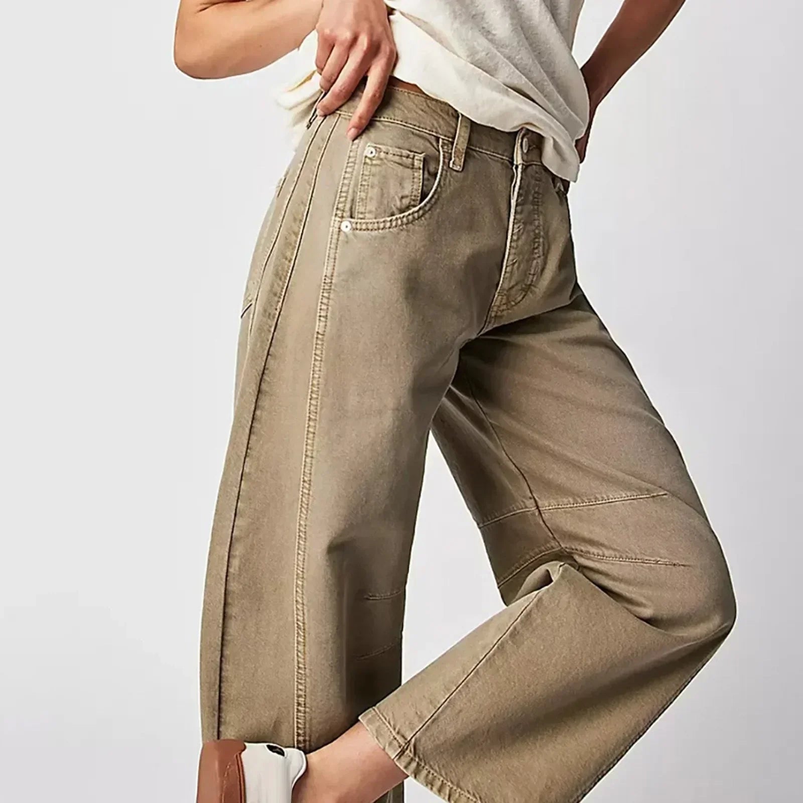 Women's high-waist cropped wide-leg trousers with front pockets