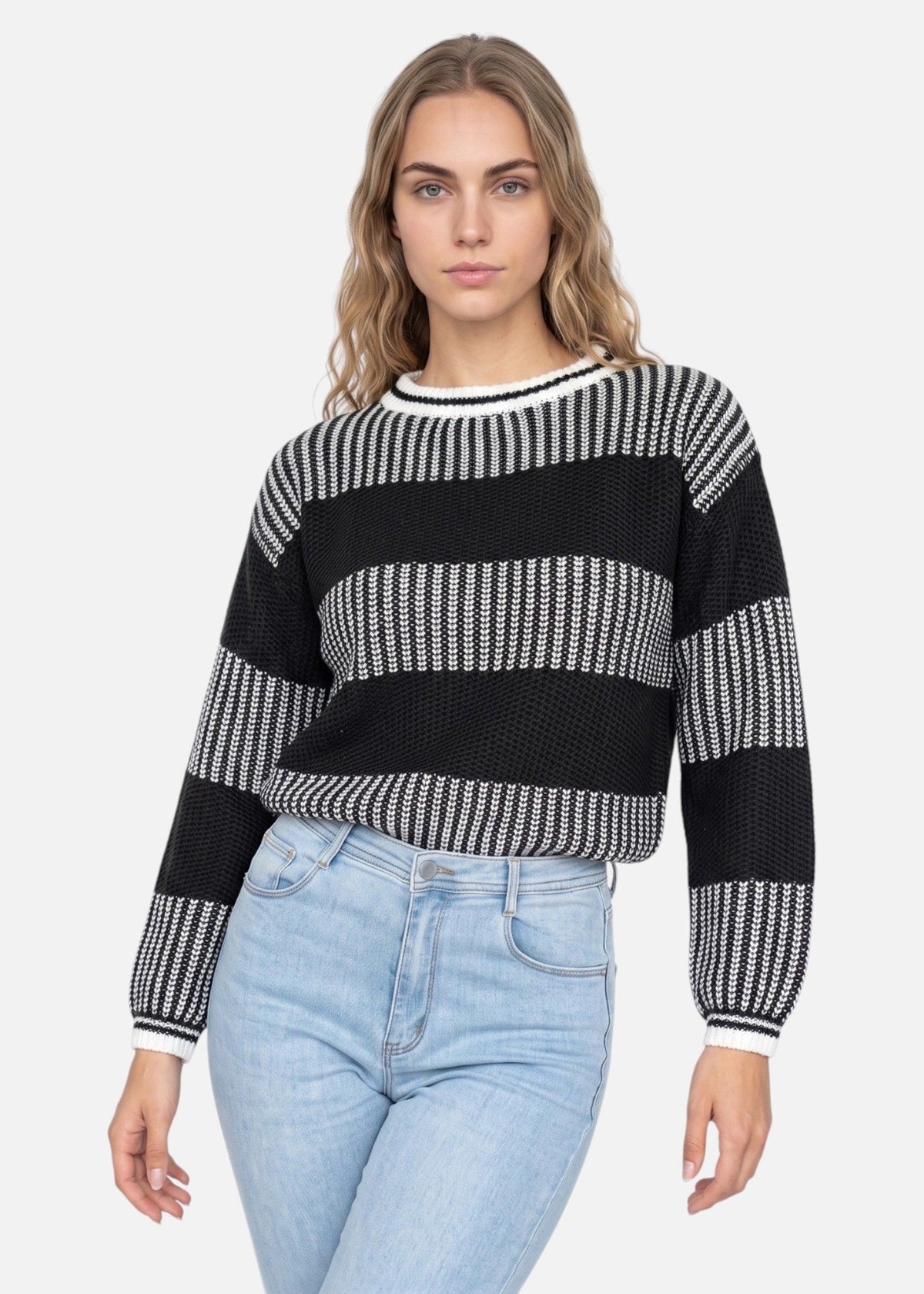 Women's striped crew neck jumper with long sleeves and ribbed trims