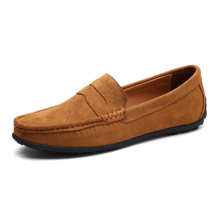 Men's penny loafers with stitched apron toe and flat outsole