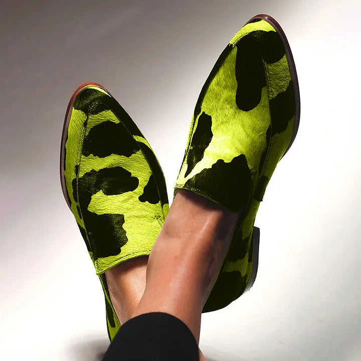 Women's pointed animal-print loafers with low heels