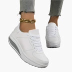 Women's low-top lace-up sneakers with platform soles