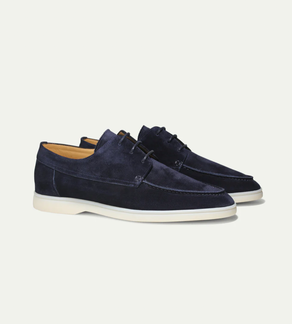 Men's moc toe derby shoes with lace-up front