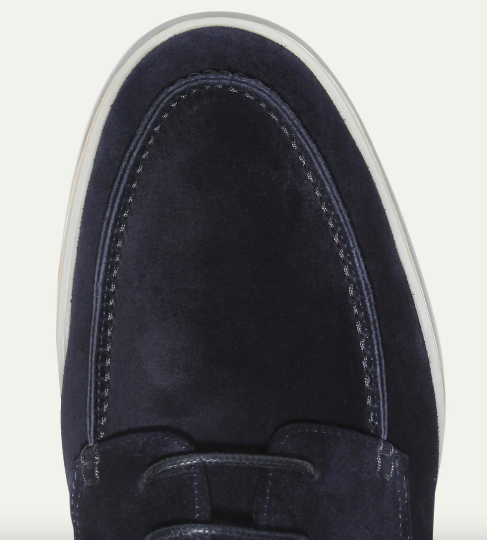 Men's moc toe derby shoes with lace-up front