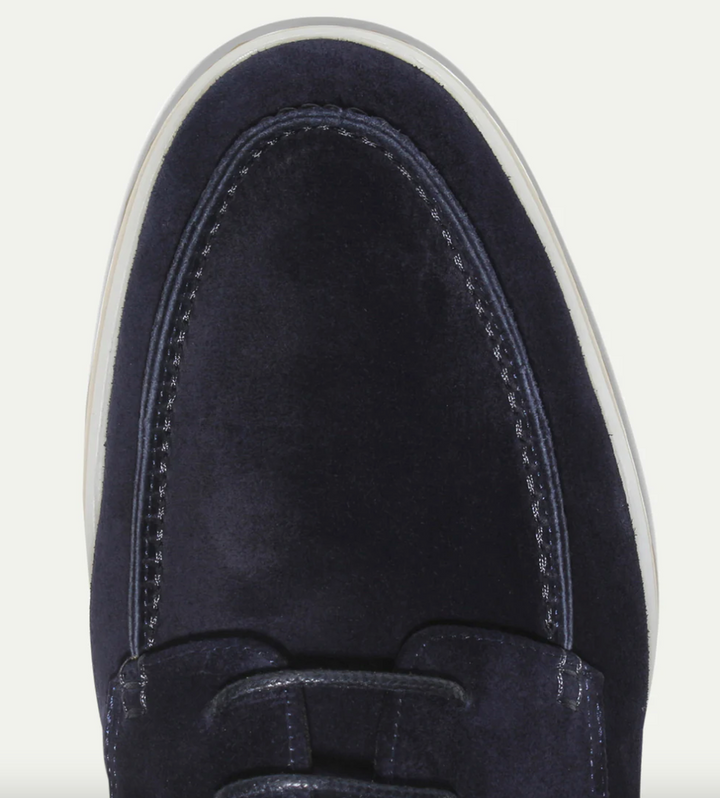 Men's moc toe derby shoes with lace-up front