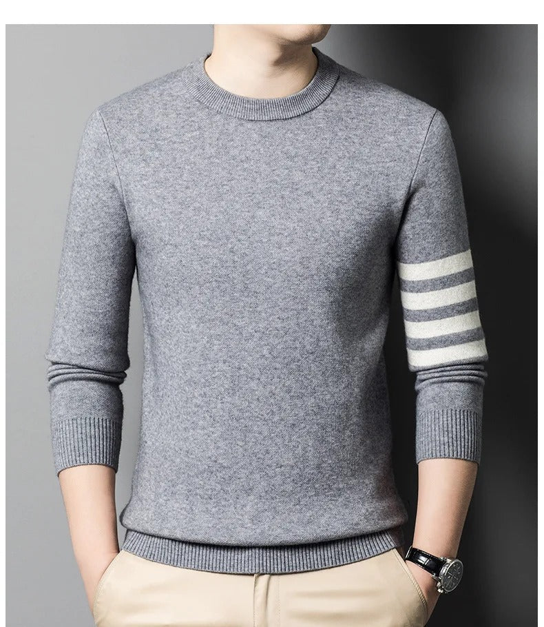 Men's crew neck sweater with contrasting striped sleeve detail