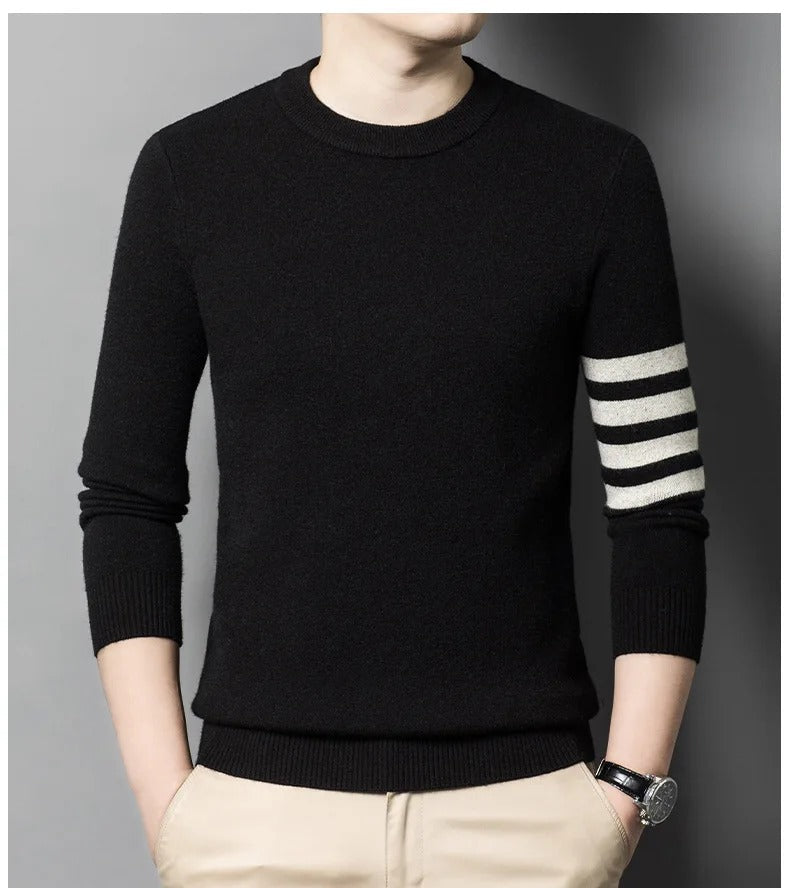 Men's crew neck sweater with contrasting striped sleeve detail