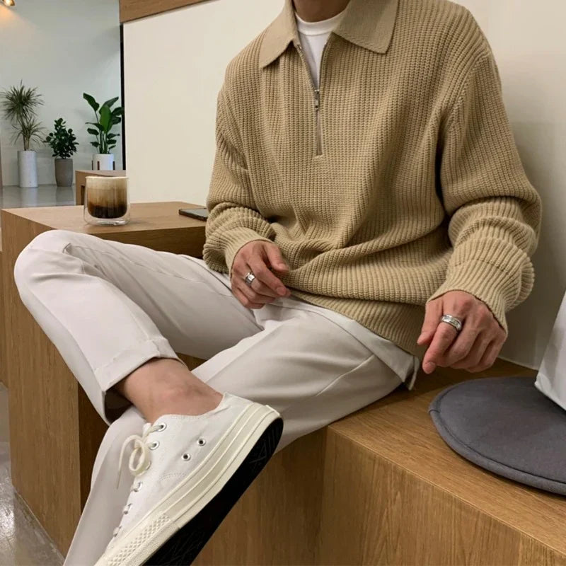 Ribbed quarter-zip sweater with polo collar and long sleeves