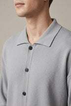 Men's oversized knitted cardigan with spread collar and button front