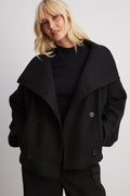 Women's short double-breasted trench coat with wide lapels and long sleeves