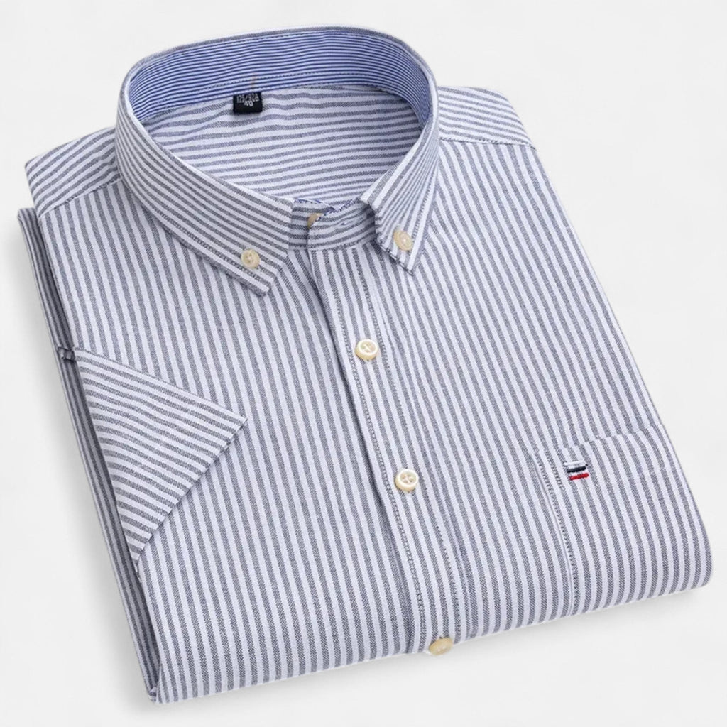 Men's short sleeve gingham shirt with button-down collar