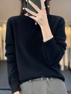 Women's plain crew neck jumper with long sleeves and ribbed trims