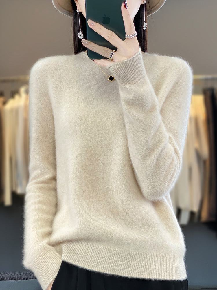 Women's plain crew neck jumper with long sleeves and ribbed trims