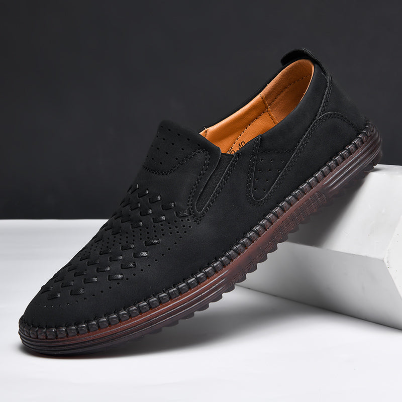 Men's perforated slip-on loafer with round toe and flat textured sole