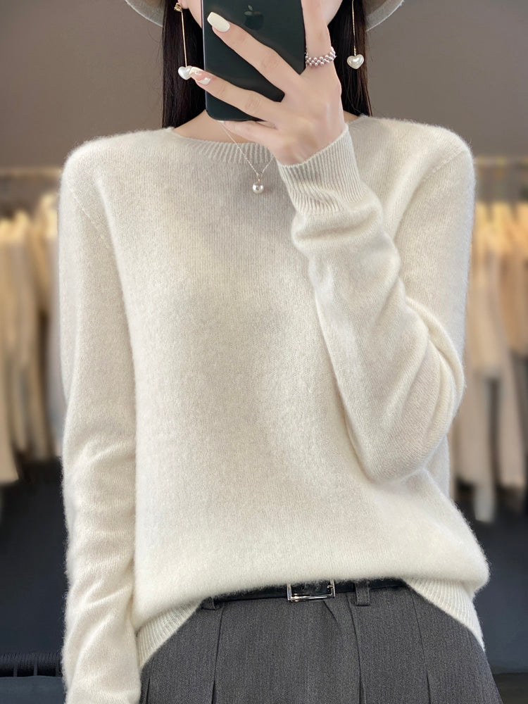Women's plain crew neck jumper with long sleeves and ribbed trims