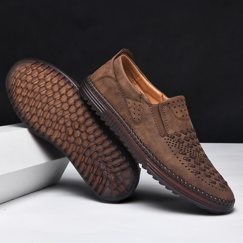 Men's perforated slip-on loafer with round toe and flat textured sole