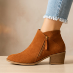 Women's ankle boot with side zip and block heel