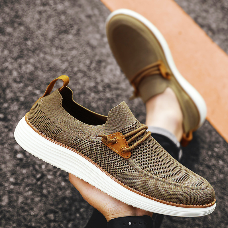 Men's plain slip-on loafers with round toes