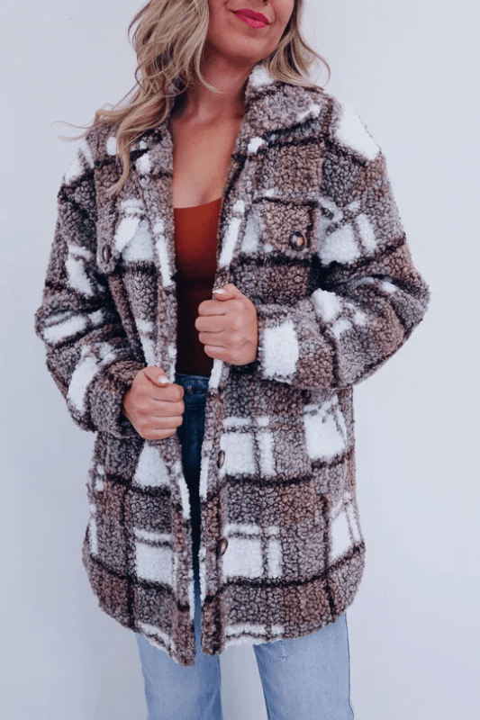 Women's checked teddy jacket with collar and button front