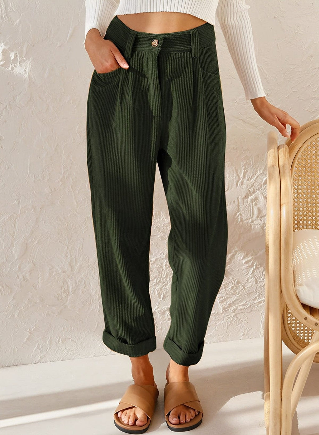 Women's high-waisted corduroy trousers with straight legs and cuffs