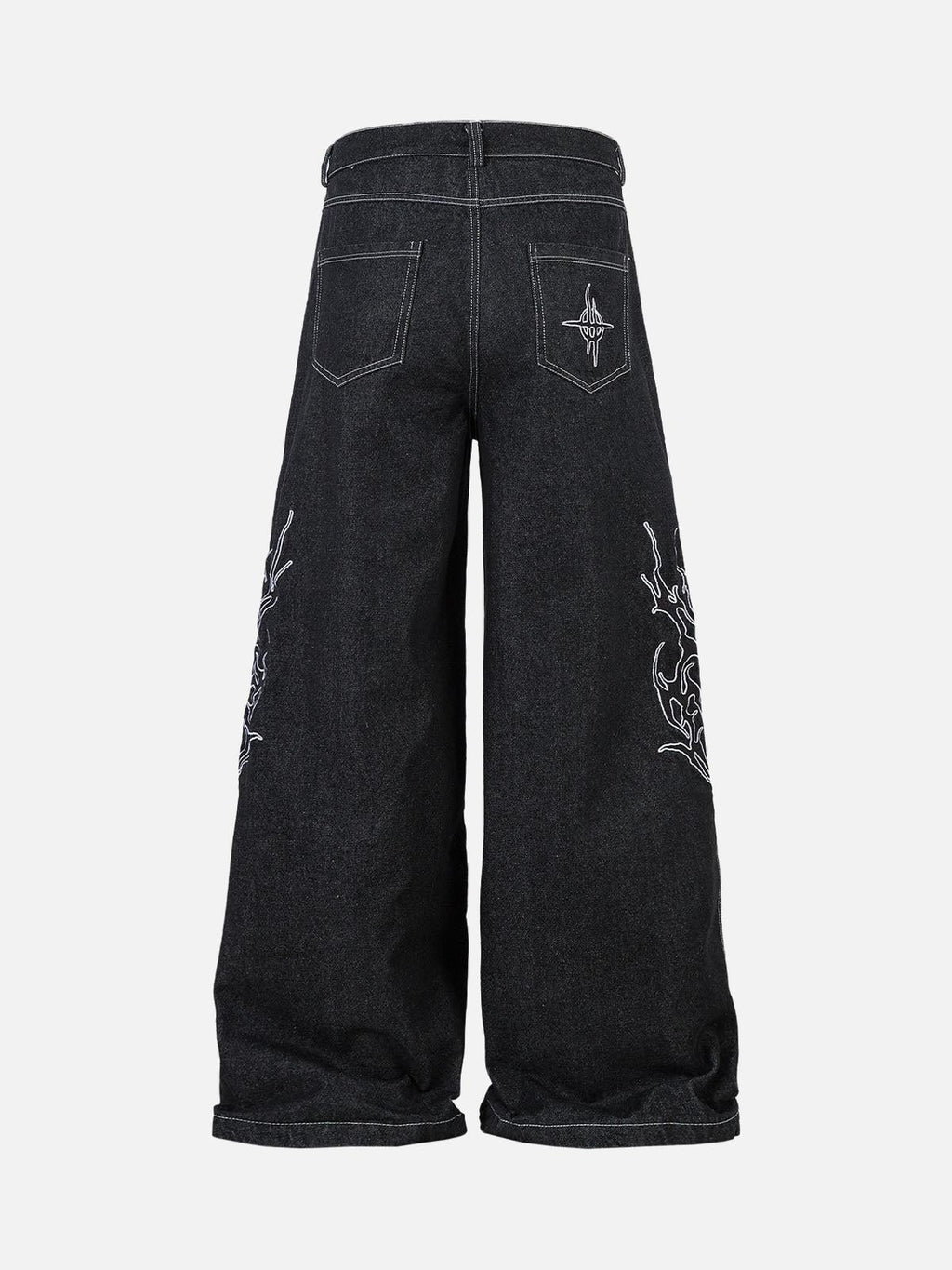 embroidered-flame-baggy-jeans-outfit-ideas-2