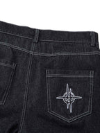 embroidered-flame-baggy-jeans-outfit-ideas-4