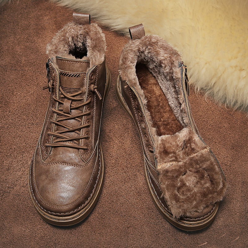 Men's lace-up ankle boots with padded lined collar