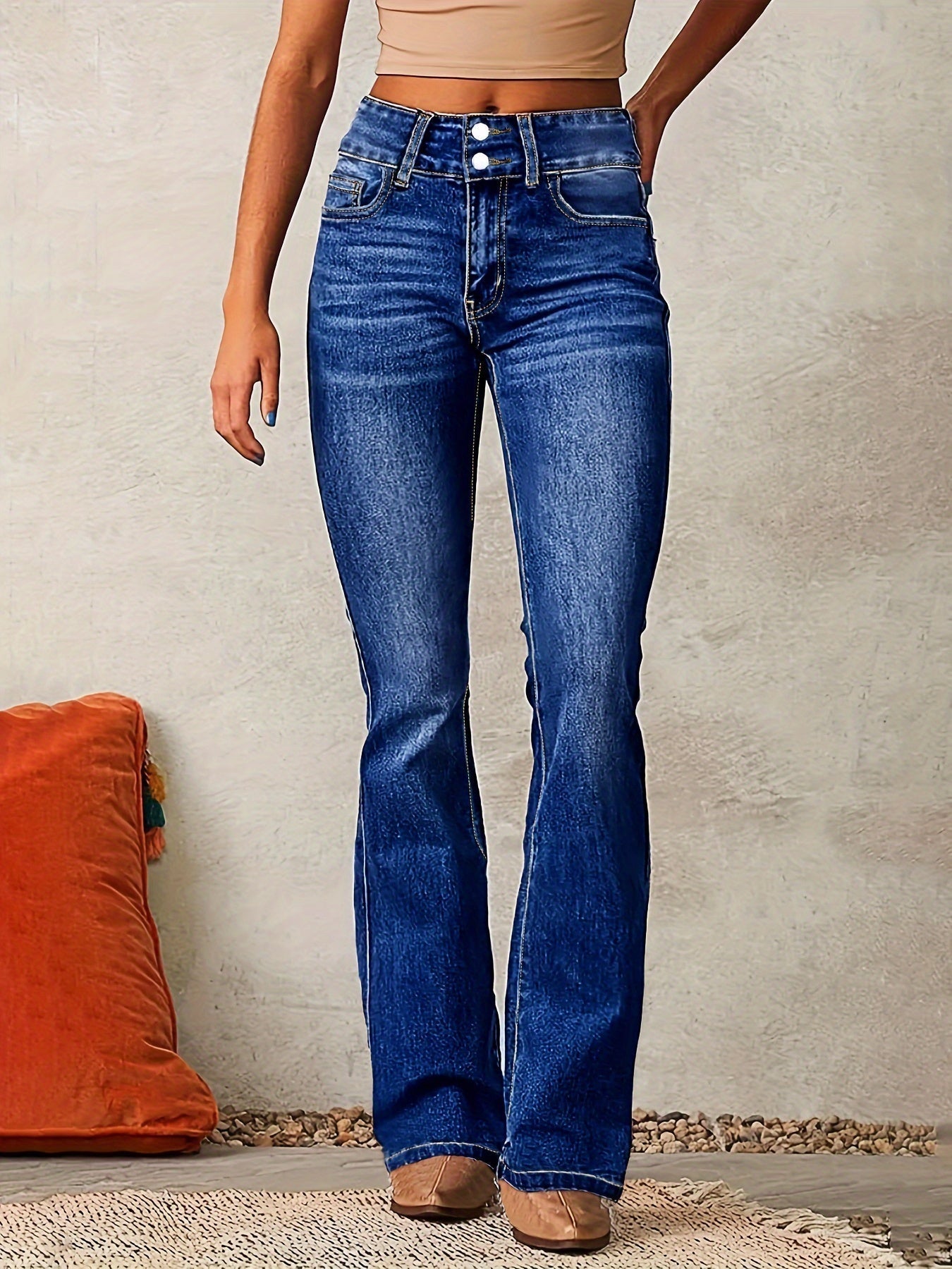 Women's high-rise flare jeans with button fly
