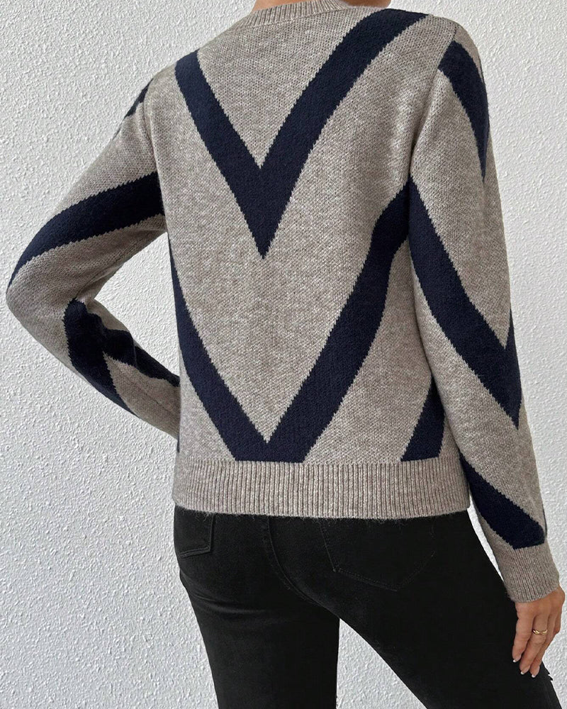 Women's geometric pattern crew neck sweater with long sleeves