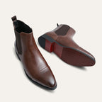 Men's pointed toe Chelsea boots with elastic side panels and low heel