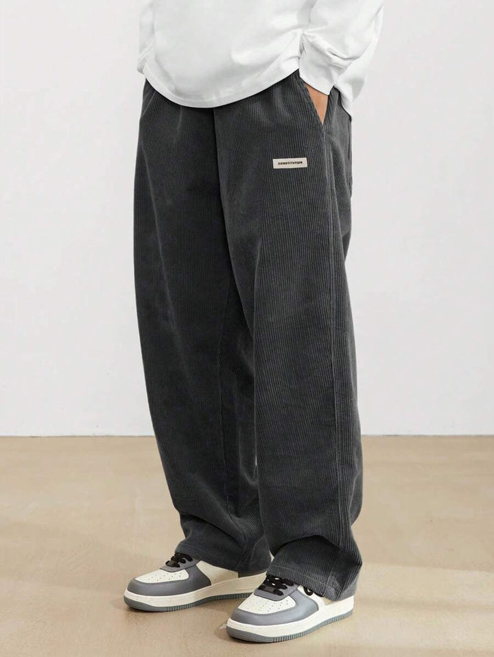 Men's loose straight-leg corduroy trousers with side pockets
