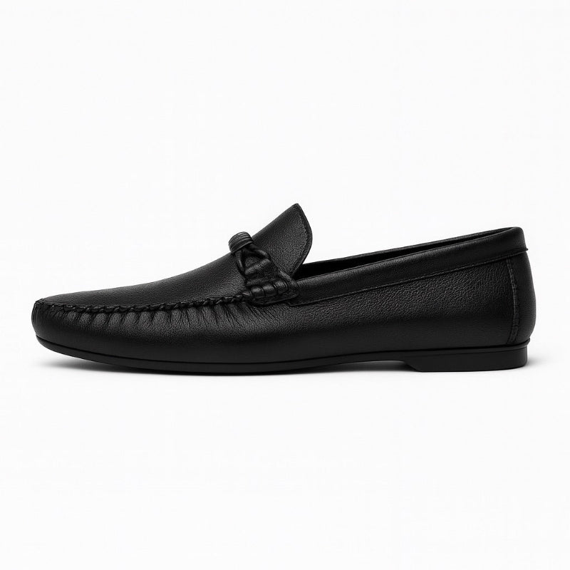 Moccasin loafer with stitched toe and knotted trim