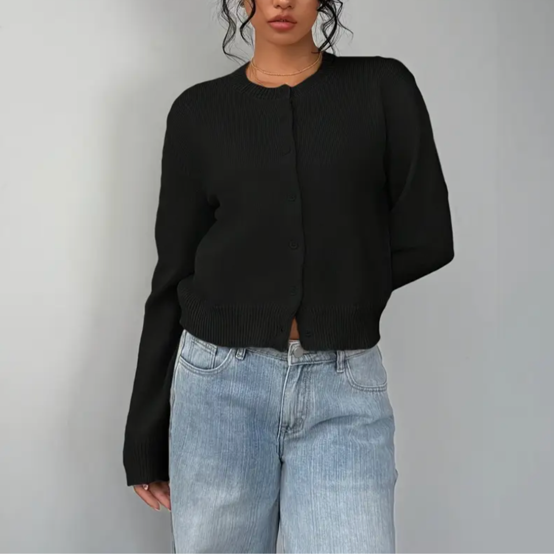 Women's cropped ribbed cardigan with round neckline, long sleeves and button front