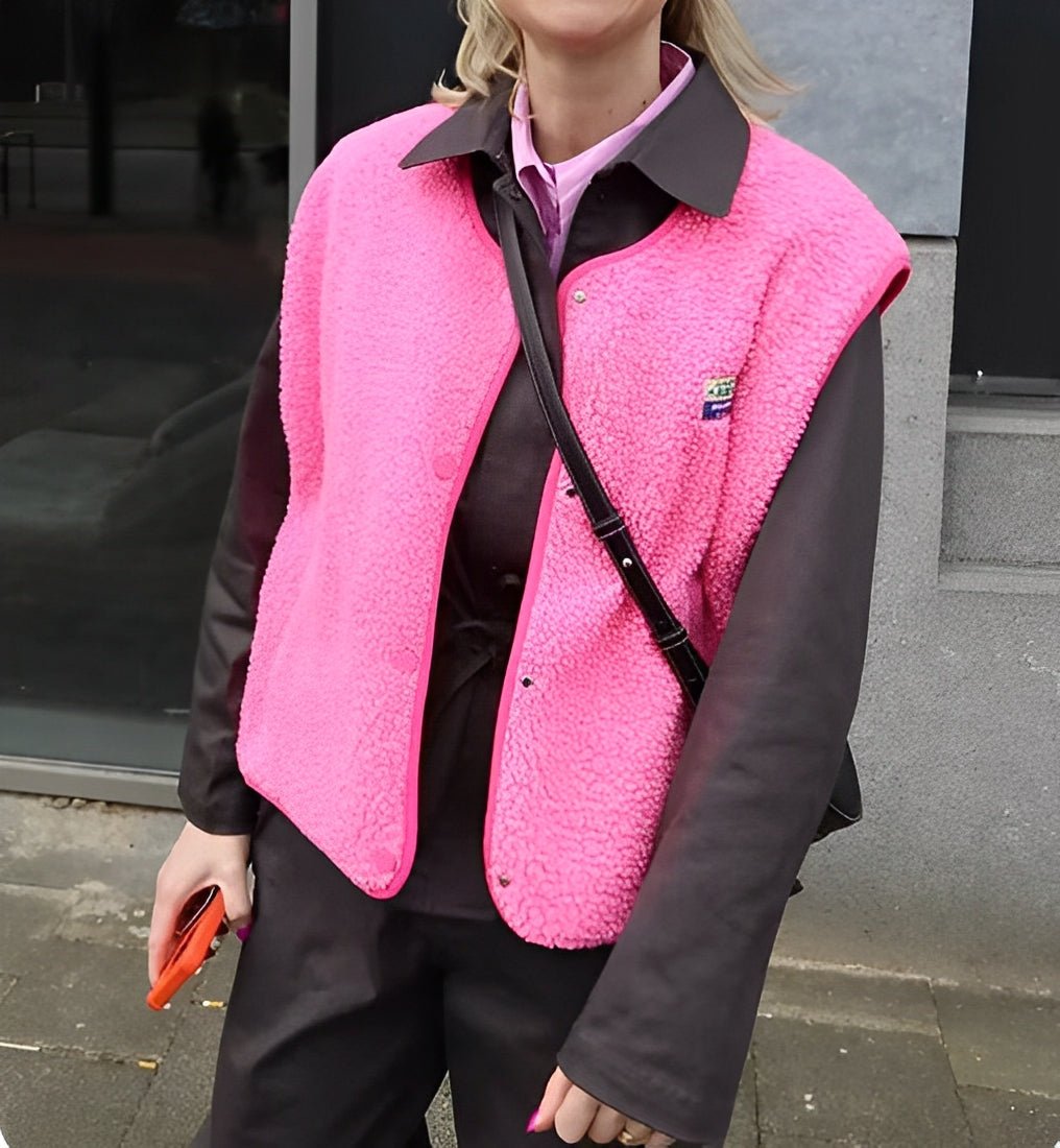 Women's textured sleeveless buttoned vest