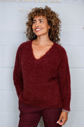 Women's fuzzy-look V-neck jumper with long sleeves and ribbed trims