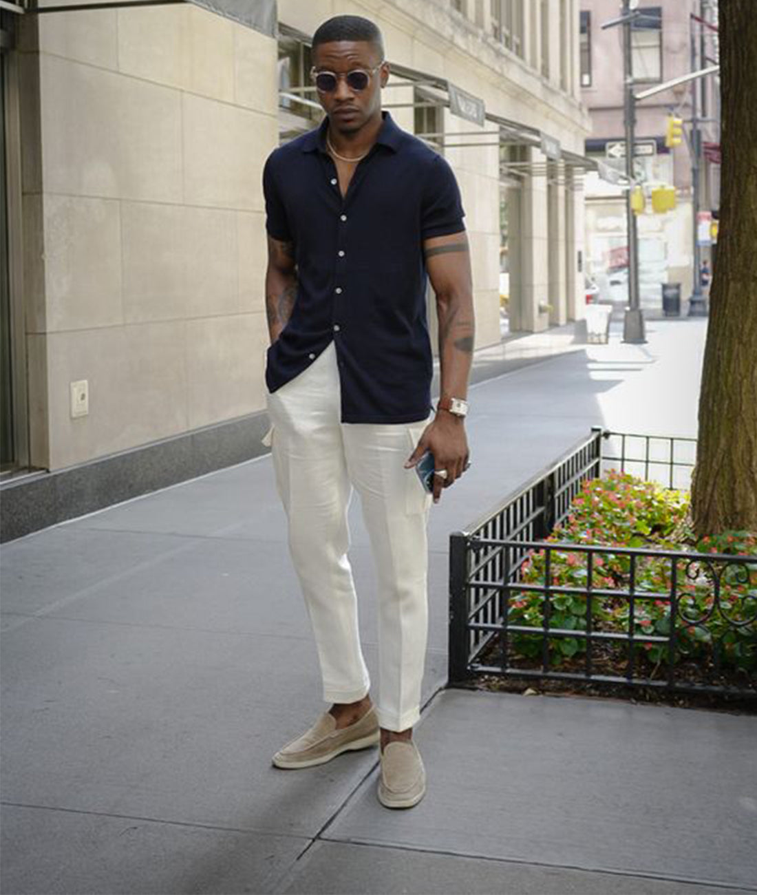 Round-toe men's slip-on loafers with light-coloured soles