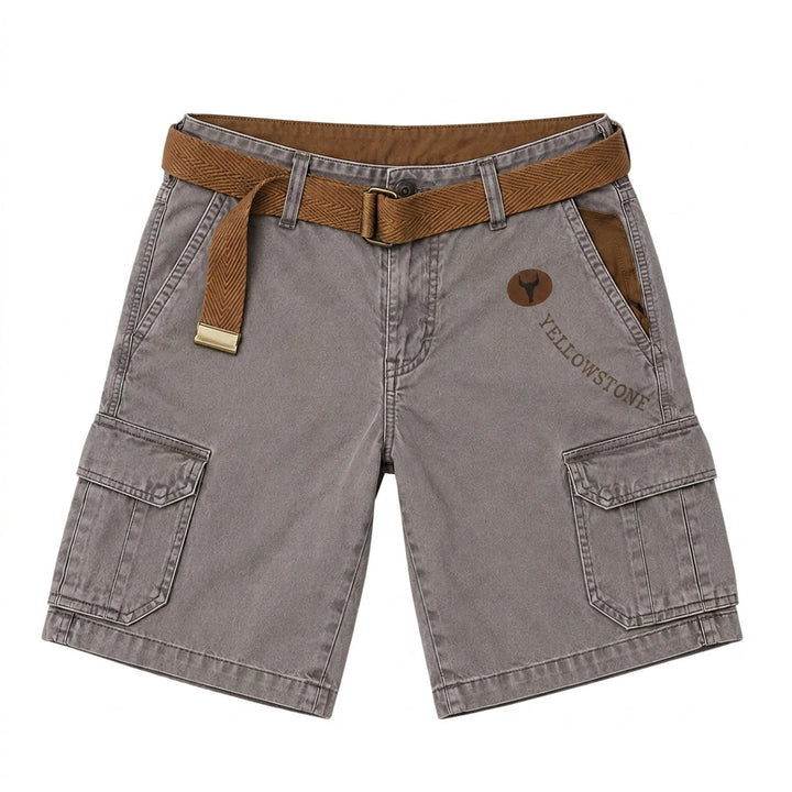 Men's cargo shorts with belt loops and large flap pockets