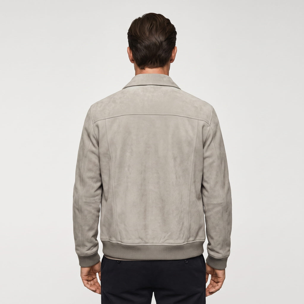 Men's trucker jacket with spread collar, snap front and utility pockets